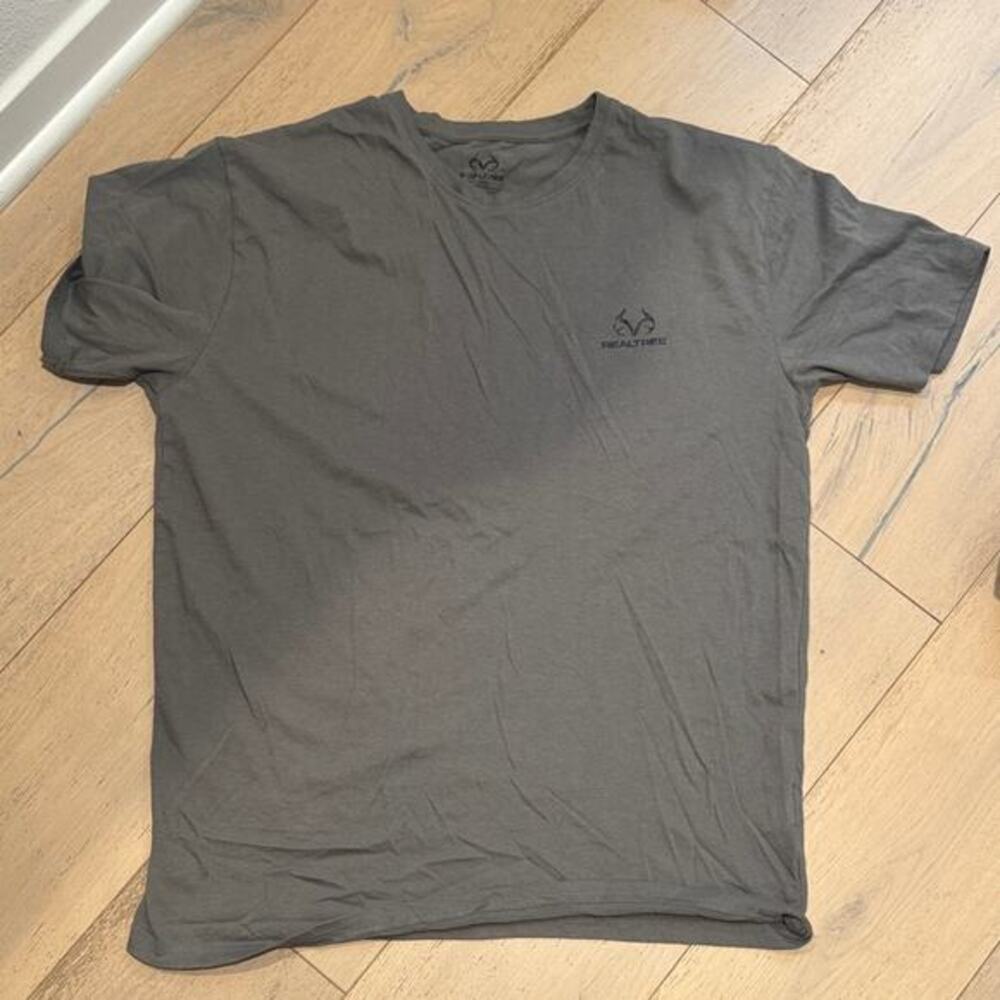 Realtree Men's Gray T-Shirt never worn large